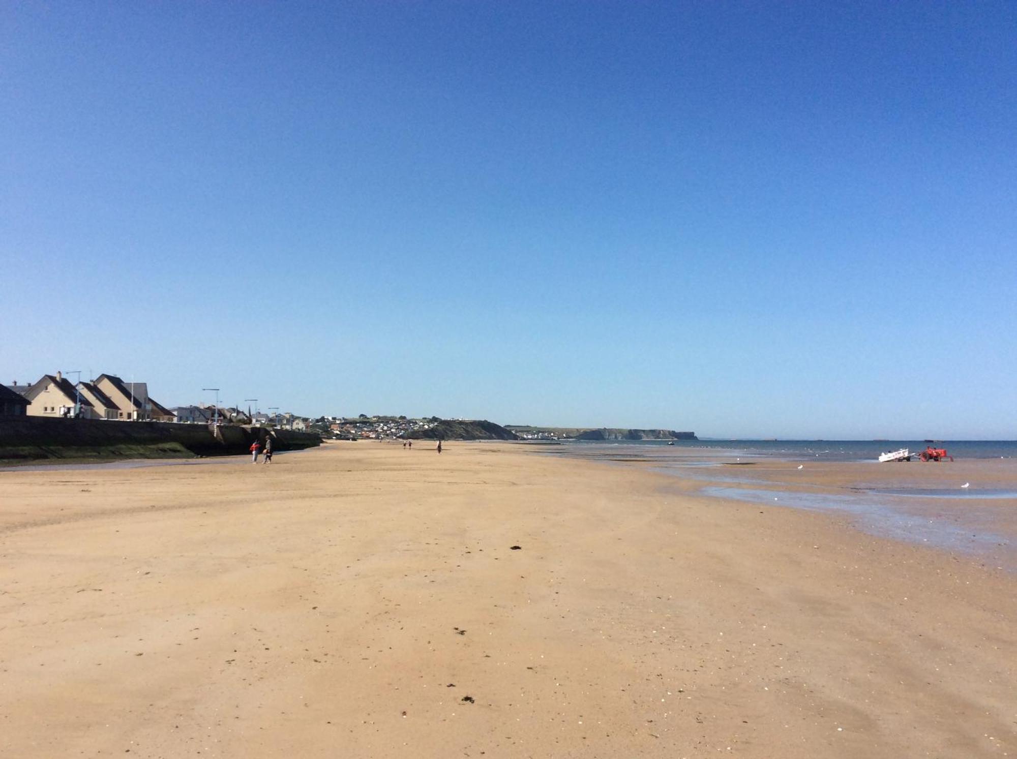 Sweet Omaha Belle Maison Recente Lumineuse Et Cosy Bien Equipee Jardin Clos 15 Mn A Pied Plage Omaha Beach Et Proche De Bayeux & Port En Bessin Saint-Laurent-sur-Mer Exteriör bild